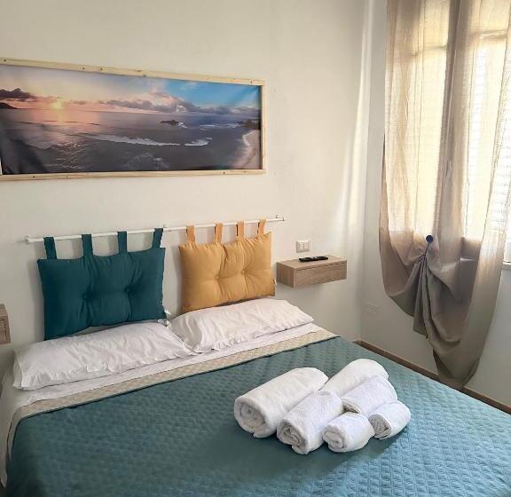 スタンダードスタジオ, Moncici House