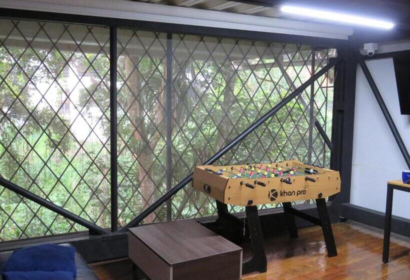 سرير فى غرفة مشتركه, Albore Hostel Pereira