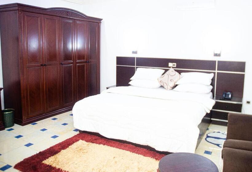 اتاق لوکس, Beach Sand Hotel & Resort, Cotonou, Republic Of Benin