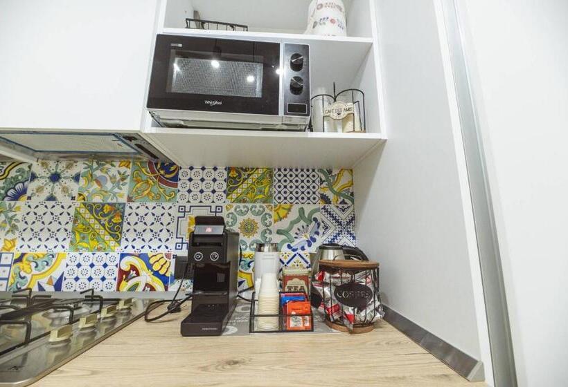 غرفة قياسية, Casa Avignone