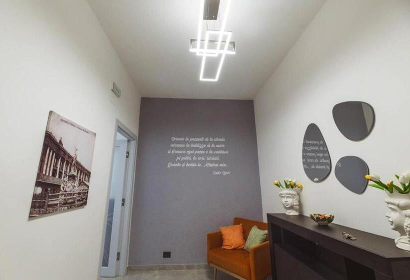 اتاق استاندارد با بالکن, Casa Avignone