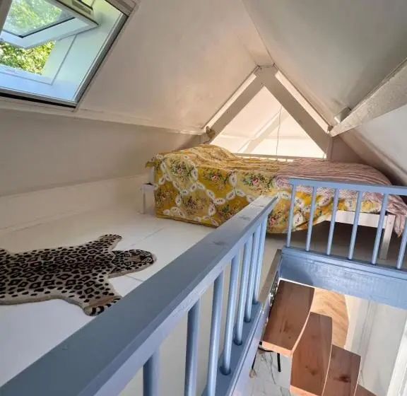 ガーデンビューのスタンダードワンルーム, Lingeliefde Logement Complete Studio Met Eigen Keuken En Badkamer