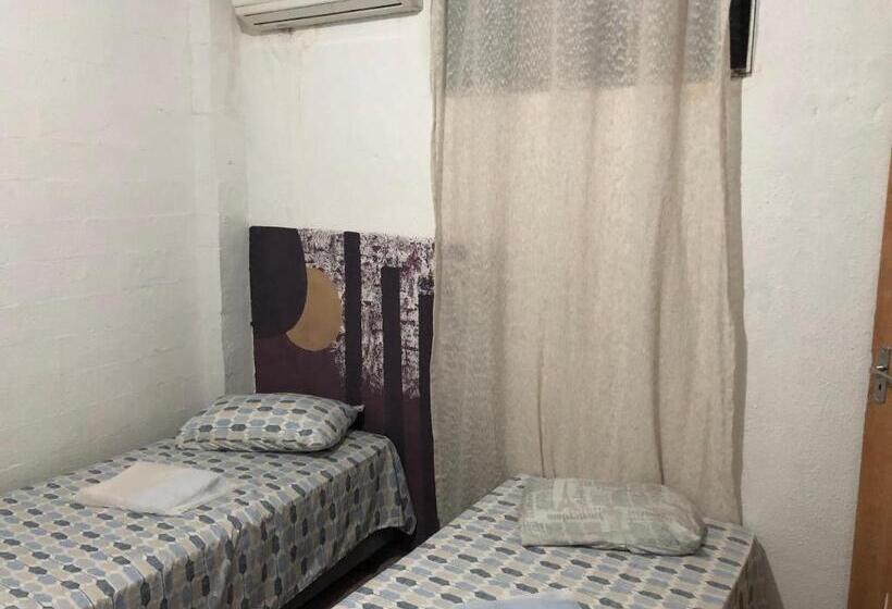 バス共有のスタンダードルーム, Capiba Hostel E Pousada