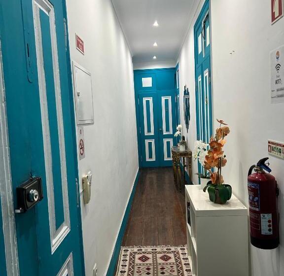 经济房, Farol Bed And Breakfast