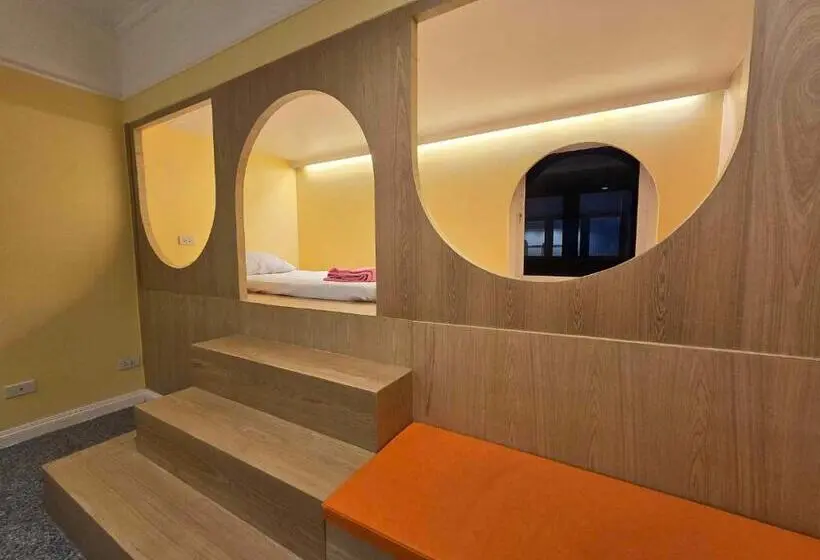 Superior-perhehuone, Goldenland Hotel Chiangrai