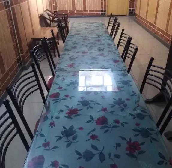 اتاق خانوادگی, Al Habib Islamabad