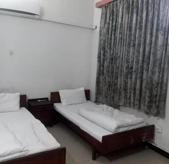 اتاق لوکس سه تخته, Al Habib Islamabad