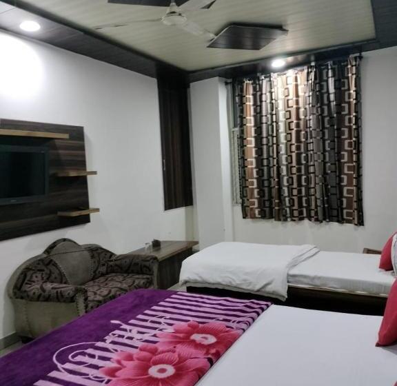 Quarto Deluxe, Amron2