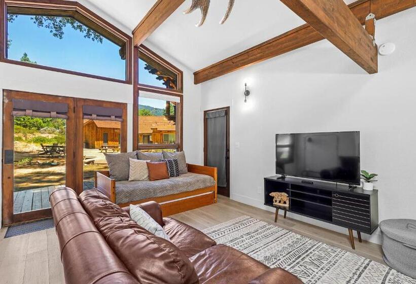 산 전망 스위트, Basecamp Lodge