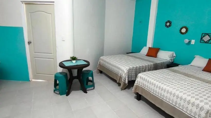 اتاق خانوادگی, Casa Luna