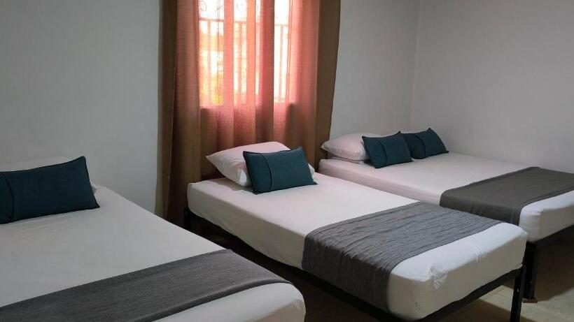 חדר סטנדרט לארבעה, Gaia Café Gastrobar