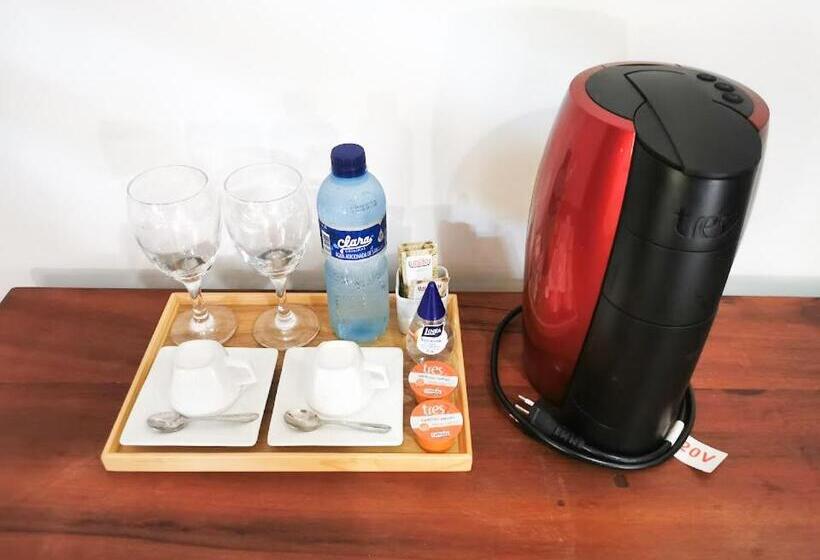 غرفة قياسية مزوَّدة بتراس, Jardin D éole   Boutique