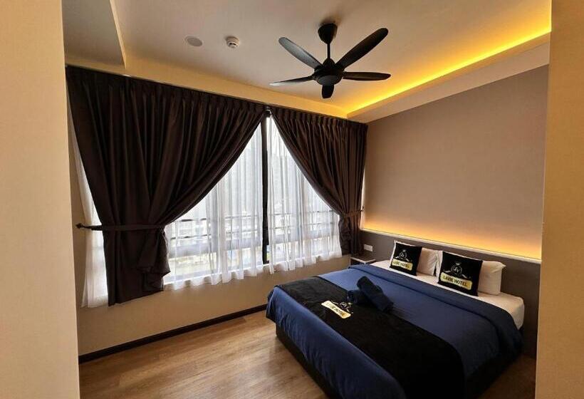 חדר דלוקס, Lavie At Centrum