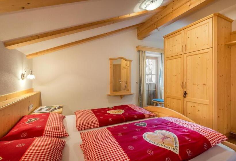 带2个卧室的高级公寓, Maierhof