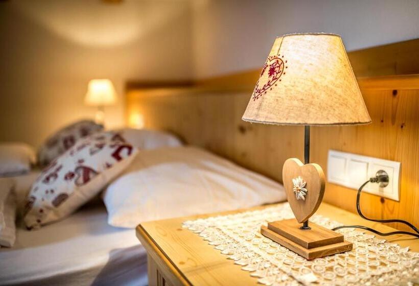 带2个卧室的高级公寓, Maierhof
