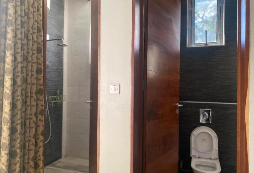 اتاق لوکس, Serene Vacay