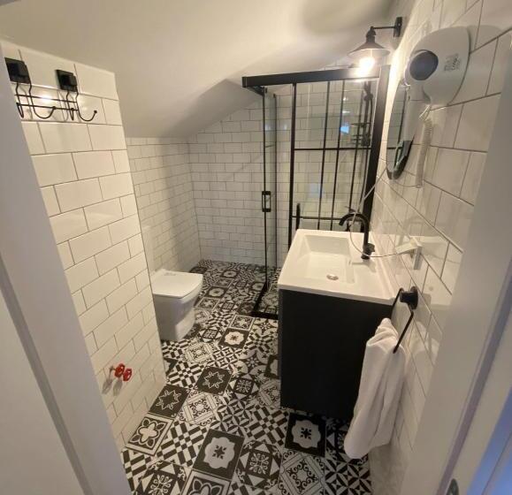 デラックストリプルルーム, Villa Egella