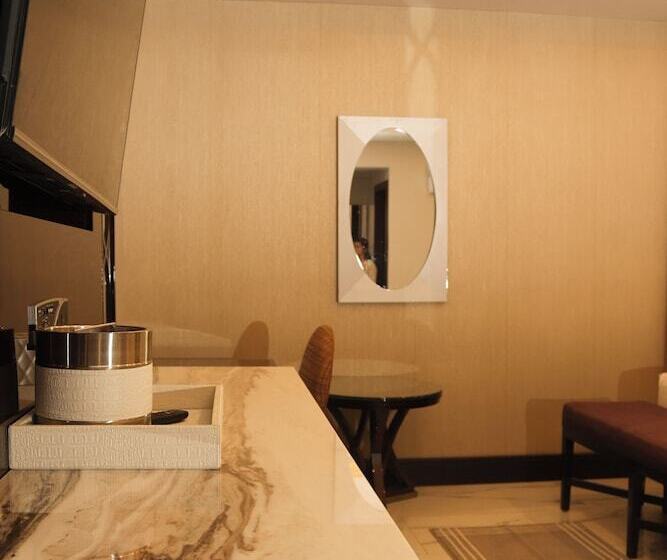 חדר דלוקס, West Plaza