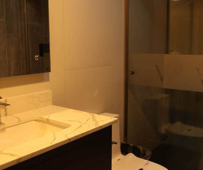 חדר דלוקס, West Plaza