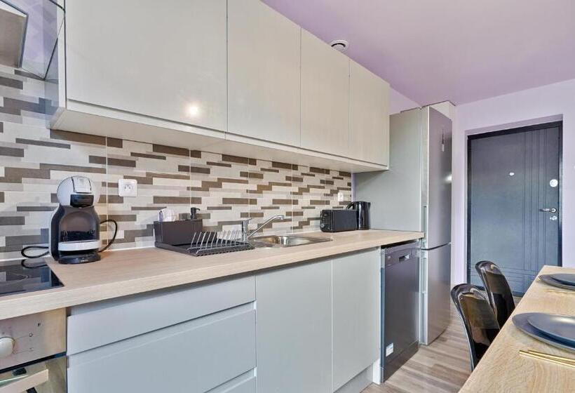 1 Bedroom Apartment City View, Le Molière