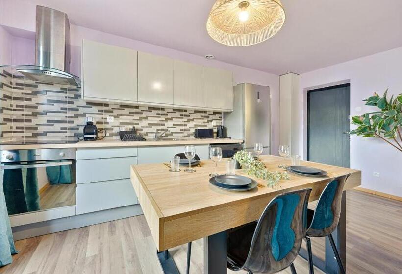 1 Bedroom Apartment City View, Le Molière