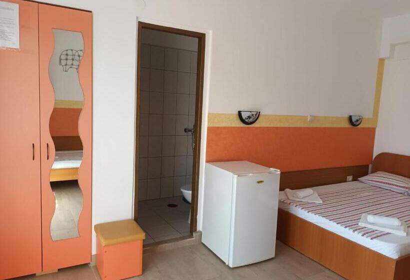 اتاق استاندارد چهار تخته, Casa Tuia