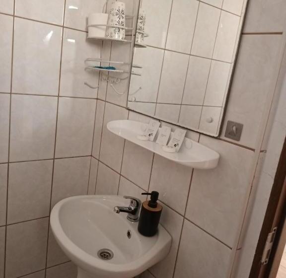 اتاق استاندارد چهار تخته, Casa Tuia