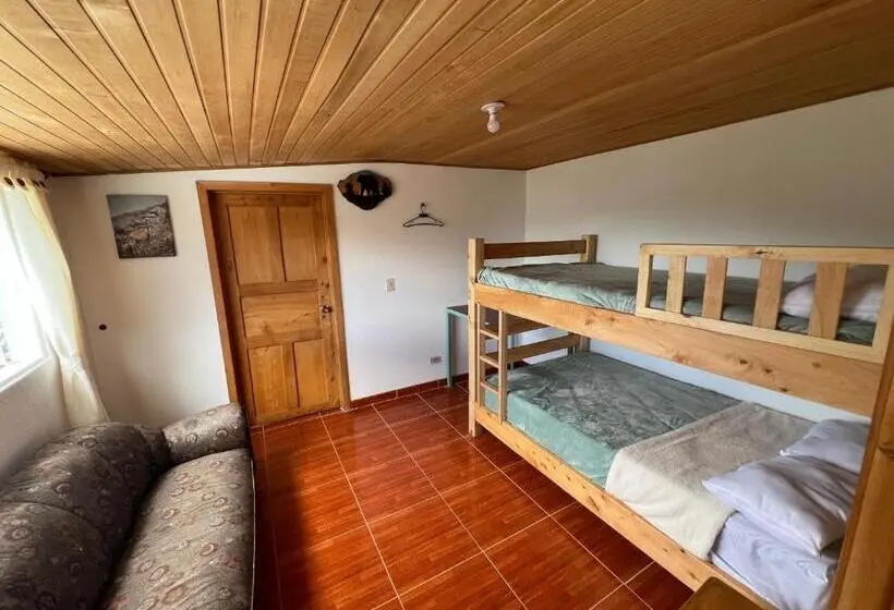 スタンダードルーム, Güicani Hostel