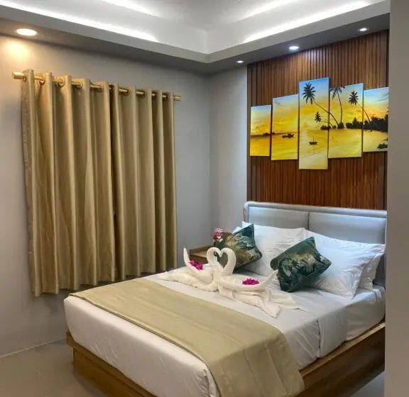 اتاق لوکس با بالکن, La Pearl Mathiveri