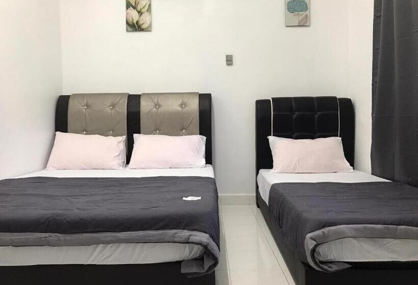 Трехместный Номер Deluxe, Q Inn Hotel Kerteh
