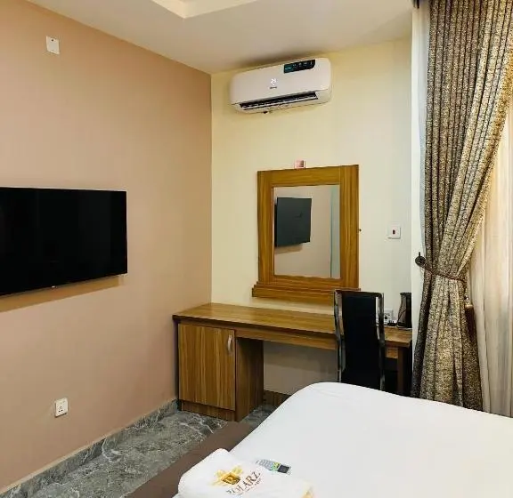 اتاق لوکس, Rolarz Resorts &