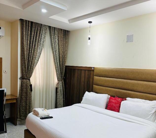 اتاق لوکس, Rolarz Resorts &