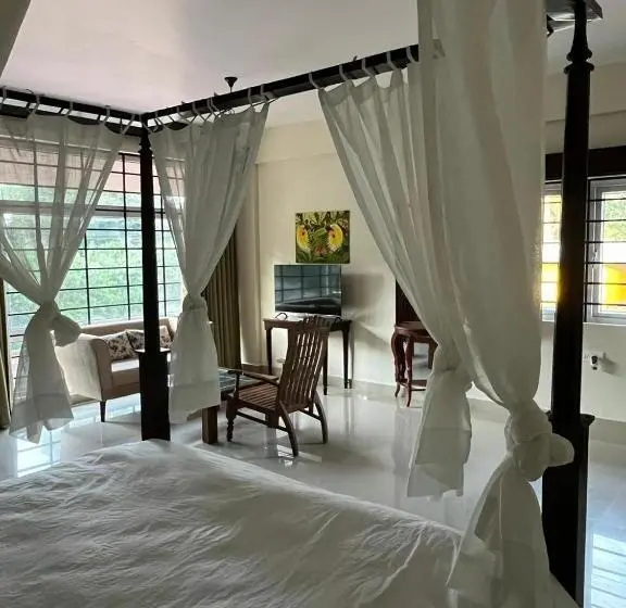 キングサイズベッドのスタンダードルーム, Scot Inn Hotel And Resorts