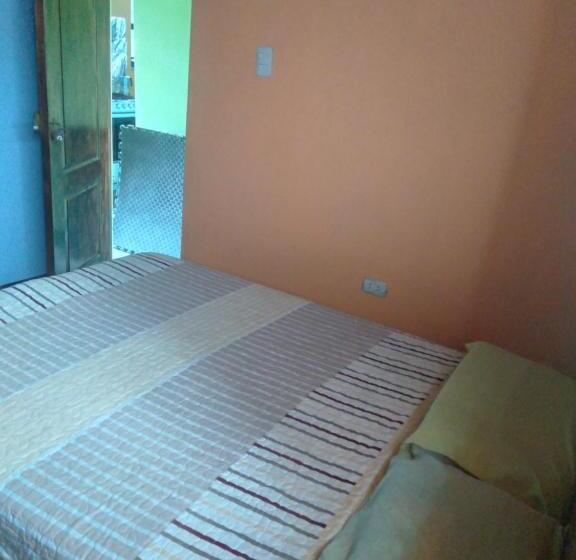 اتاق استاندارد سه نفره, Silic Hostel Camping