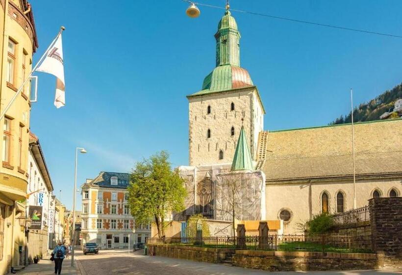 غرفة قياسية رباعية, Budgetel  Kong Oscarsgate 22