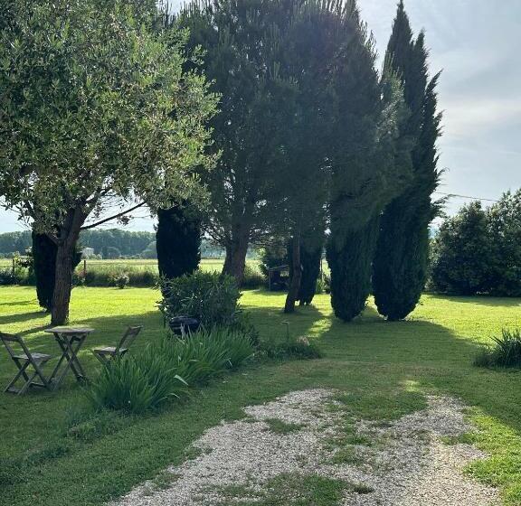 Quarto Estandar Vista Jardim, Maisonnette Indépendante Au Calme Avec Un Grand Jardin