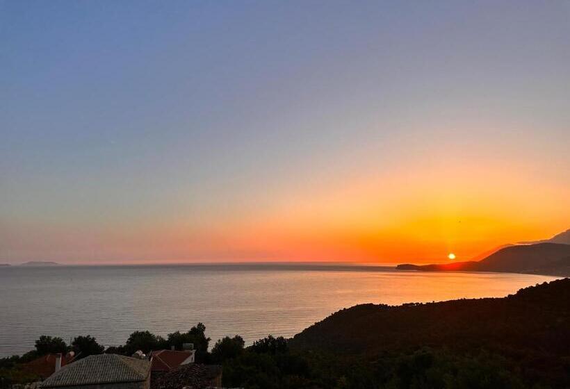 バルコニー付きスタンダードルーム, Vila Mema