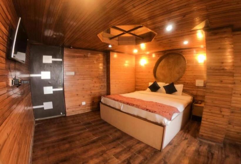 اتاق لوکس, Grg Broadway Anexy Darjeeling Near Chowk Bazar   Excellent Service Recommended & Couple Friendly