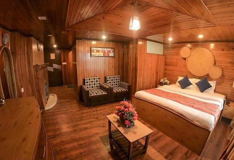 اتاق لوکس, Grg Broadway Anexy Darjeeling Near Chowk Bazar   Excellent Service Recommended & Couple Friendly