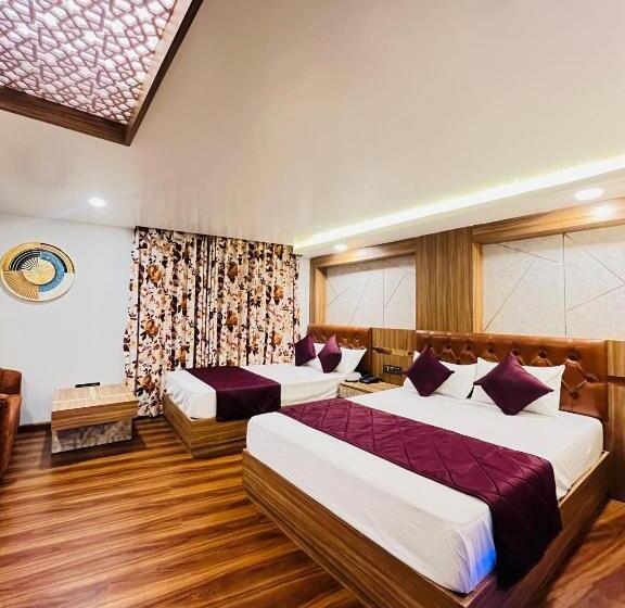 سوییت خانوادگی, Grg Luxury Broadway Boutique Hotel At Prime Location Mall Road Darjelling Near Mahakaal Temple