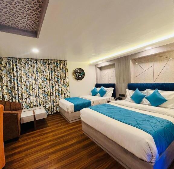 سوییت خانوادگی, Grg Luxury Broadway Boutique Hotel At Prime Location Mall Road Darjelling Near Mahakaal Temple