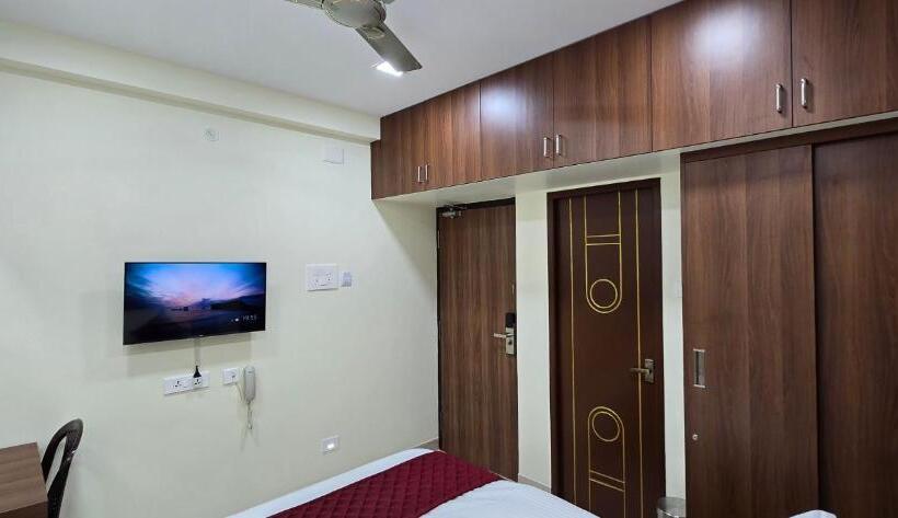 חדר דלוקס, Nj Residency