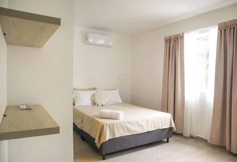 高级单人间, Casa Mompa