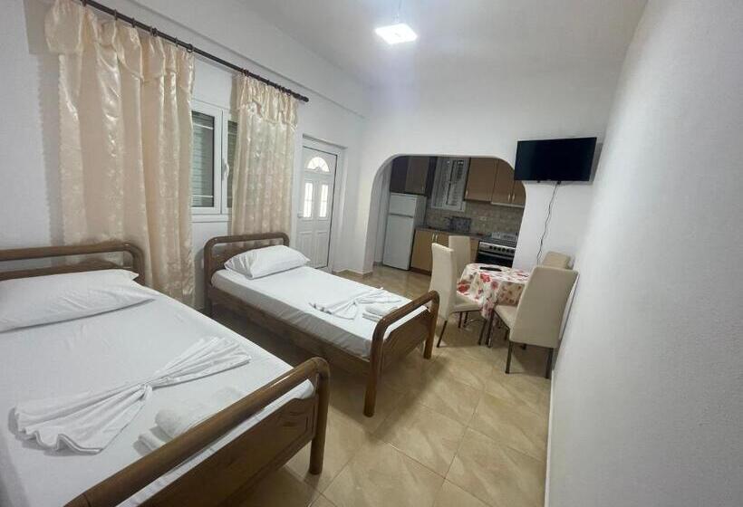 اتاق خانوادگی, Family Garden