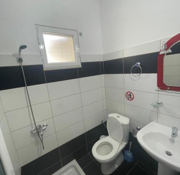 اتاق خانوادگی, Family Garden