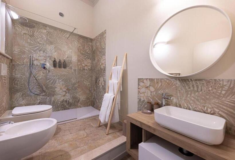 اتاق لوکس سه تخته, I Due Mondi Rooms