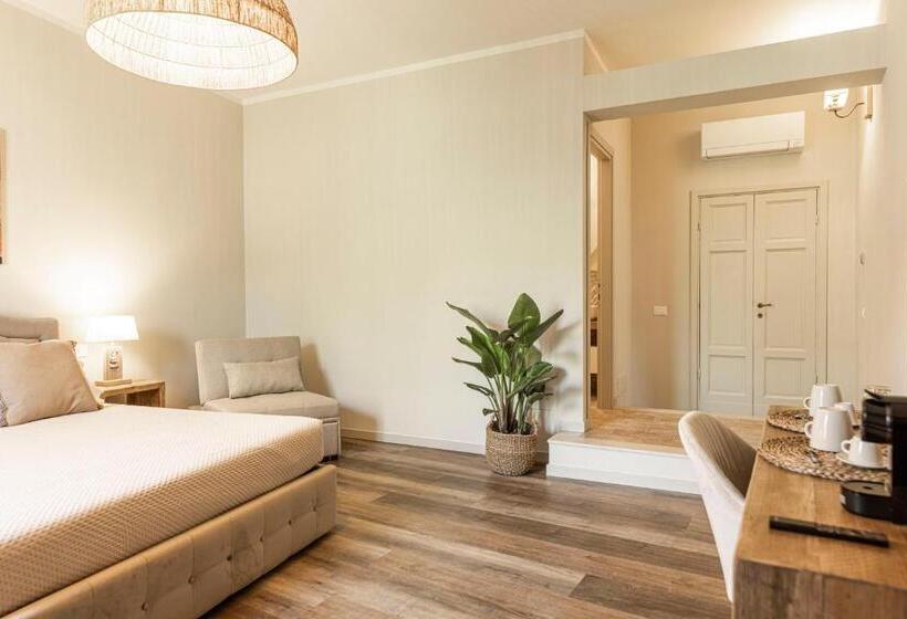 اتاق اجرایی سه نفره, I Due Mondi Rooms