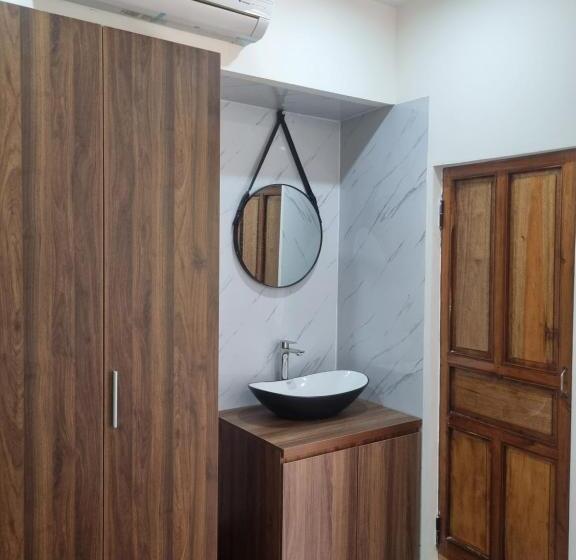 اتاق استاندارد, Tn Home   Huế