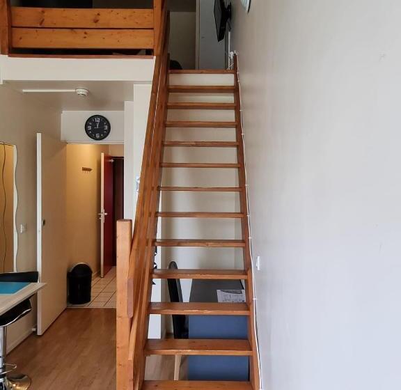 Номер Стандарт, Residence Erasmus