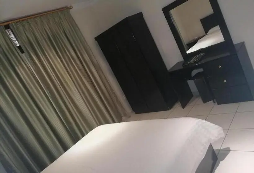 スイート, Al Aziziyah Hotel And Suites